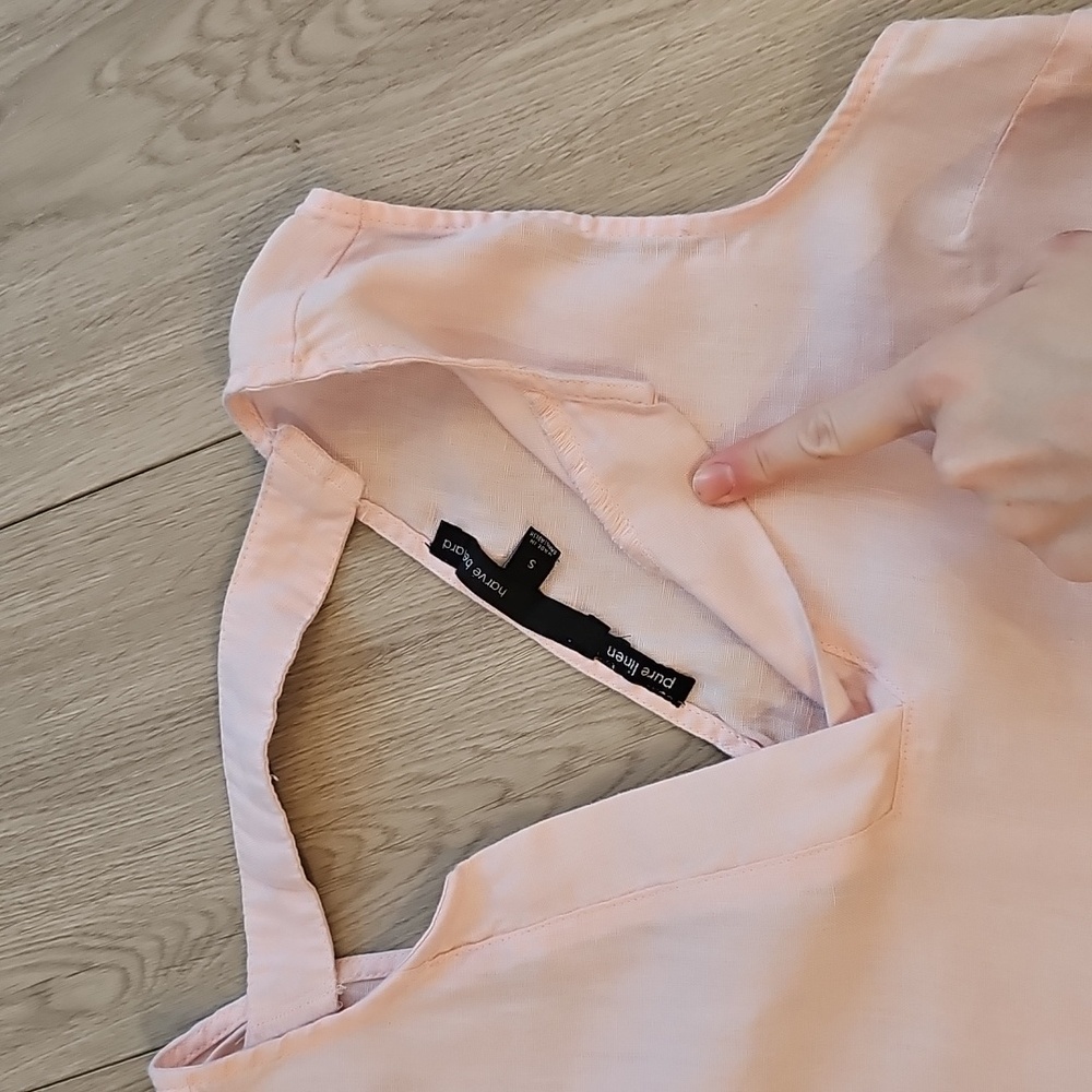 Harve Benard Linen Light Pink Sleeveless V-Neck & Open Back Blouse, Small - Picture 9 of 15